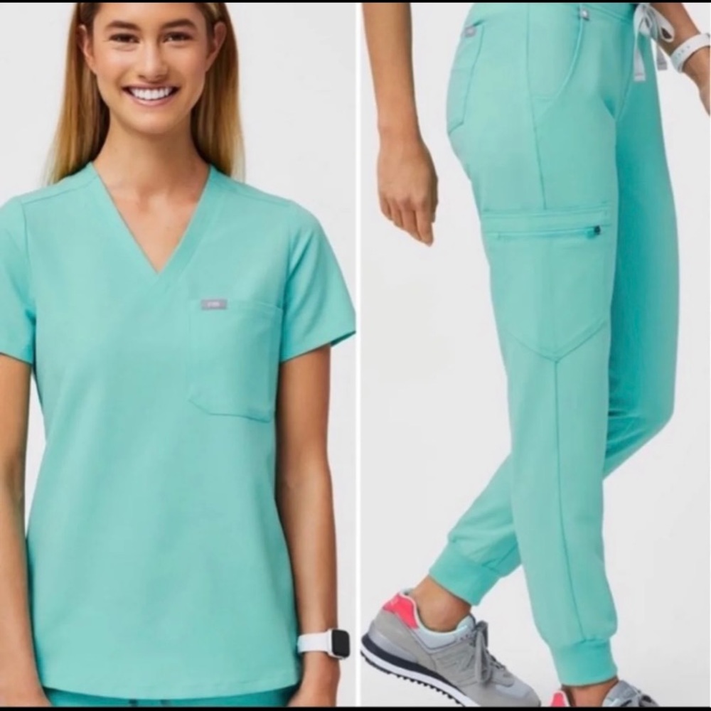 Aqua FIGS scrubs set
